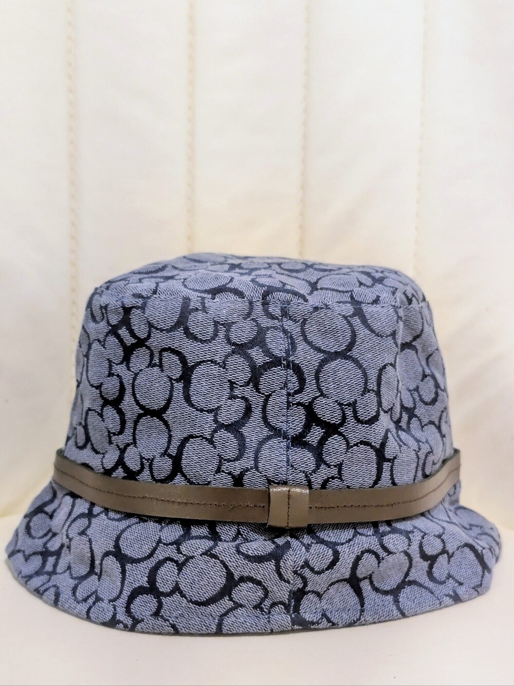 Vtg Disney Parks "Once Upon a Bag" Denim Bucket Hat – Woven Mickey Icon Patte